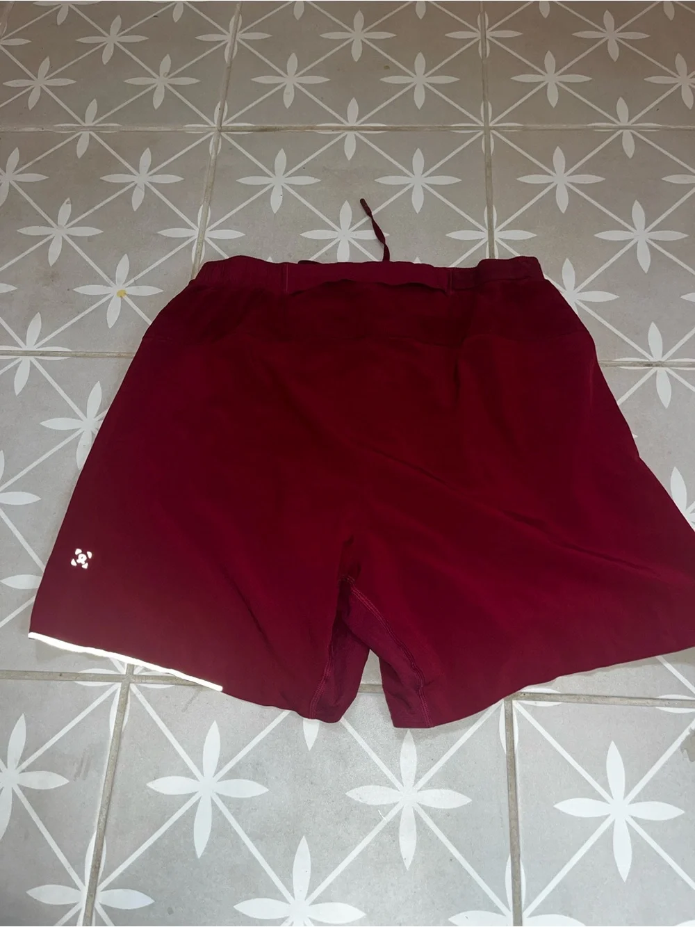 Men's Lululemon T.H.E. Short *Lined 5” Size Medium Red